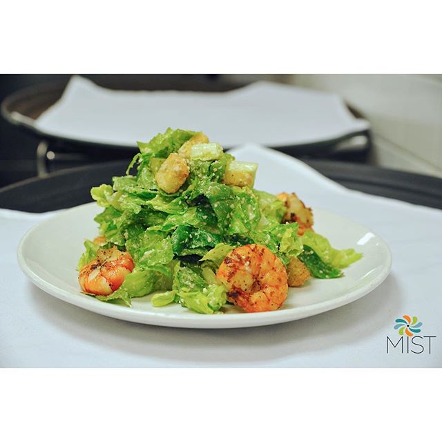 Join us for #DinnerService & try our delicious Caesar Salad With Spicy Grilled Shrimp 🍤🥗 #Shrimp #Salad #Caesar #Dinner #Food